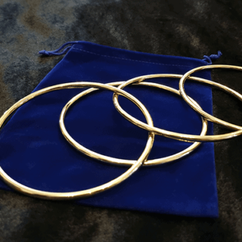 Close Up Linking Rings GOLD (BLUE BAG) by Matthew Garrett